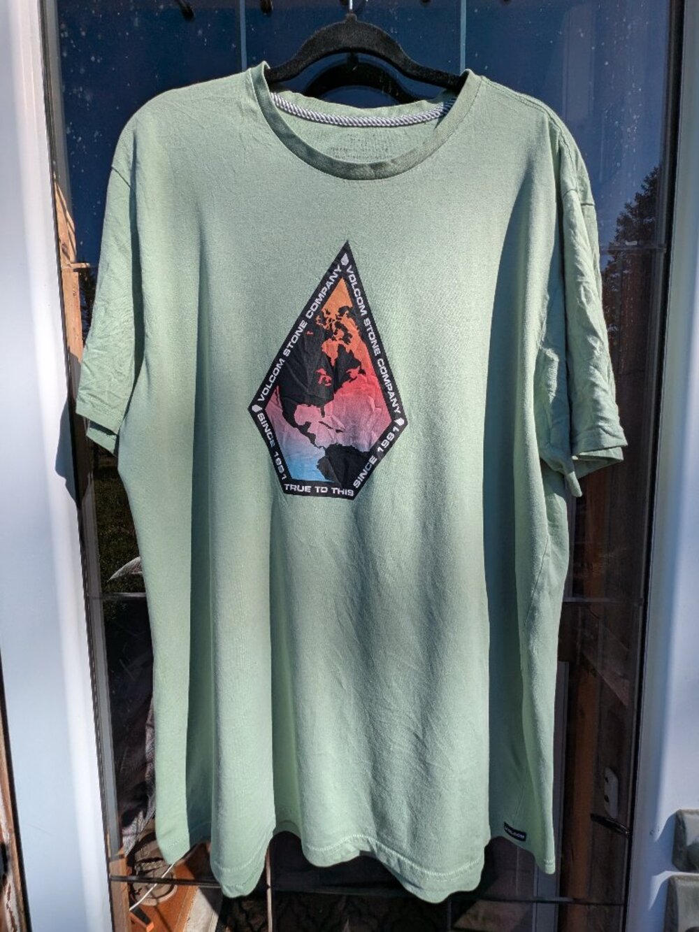 volcom mint green tee